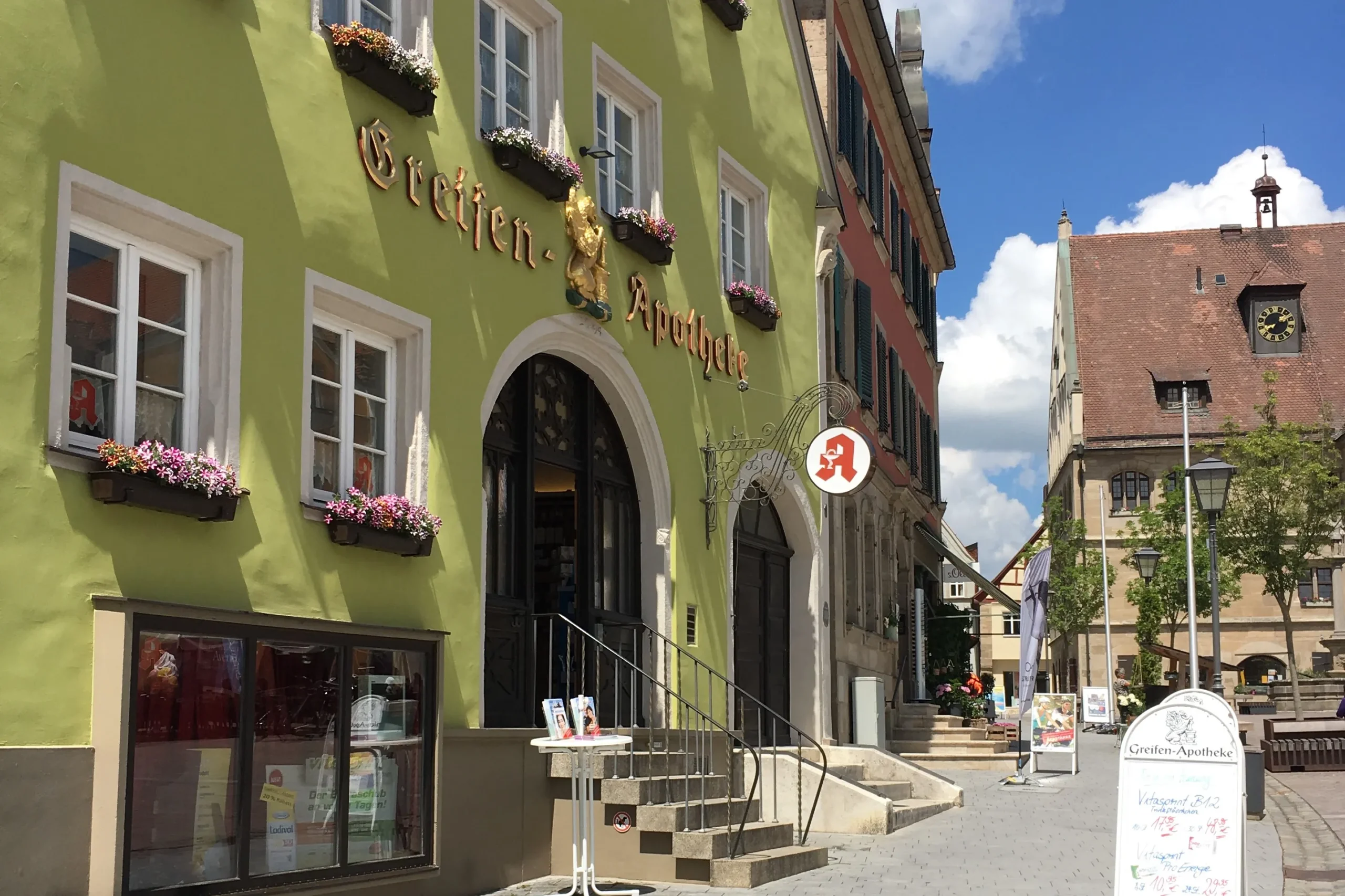 Apotheke außen